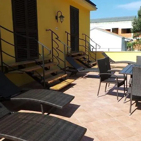 In With Terrace, Air Conditioning, W-lan 81-5 *