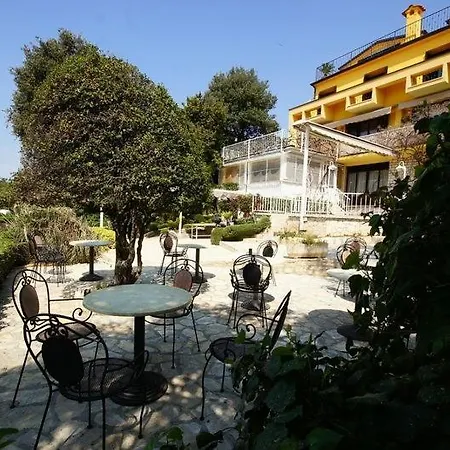 In With Terrace, Air Conditioning, W-lan 81-5 Guest house *