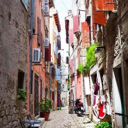 In With Terrace, Air Conditioning, W-lan 81-5